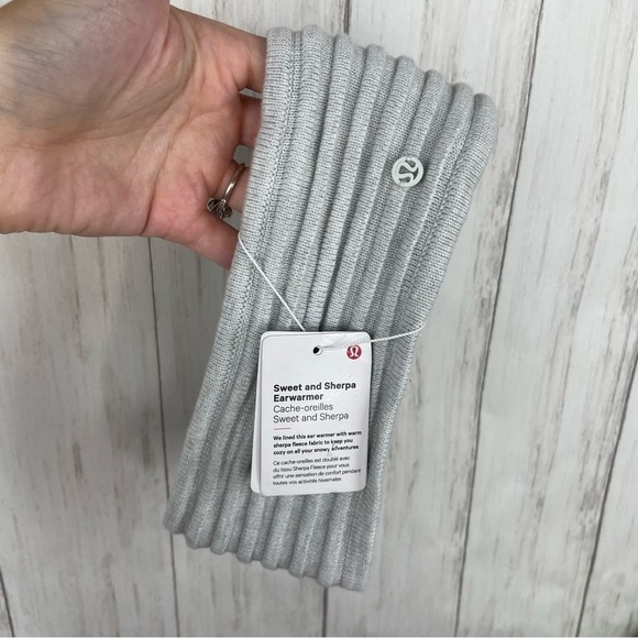 lululemon athletica Accessories - Lululemon NWT sweet + sherpa earwarmer